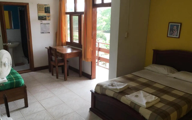 Hostal Albergue Español