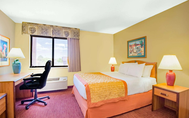 Hawthorn Suites by Wyndham Albuquerque