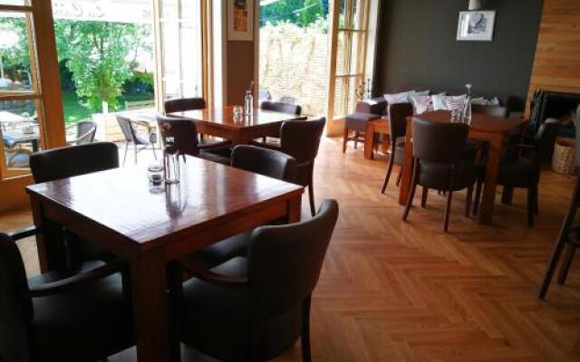 Pensiune Restaurant La Cassa