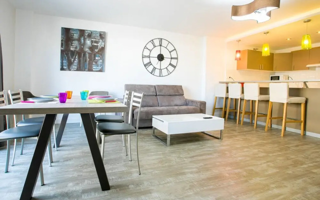 OleHolidays 111 Centro Puerto Banús 50 m. Playa