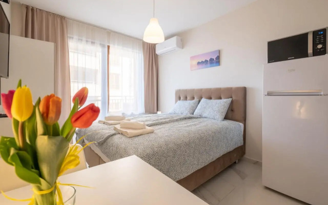 Sunny Dream Apartments
