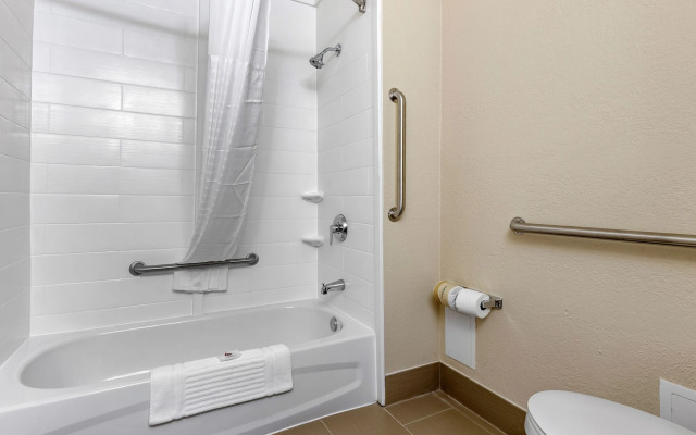 Comfort Inn University