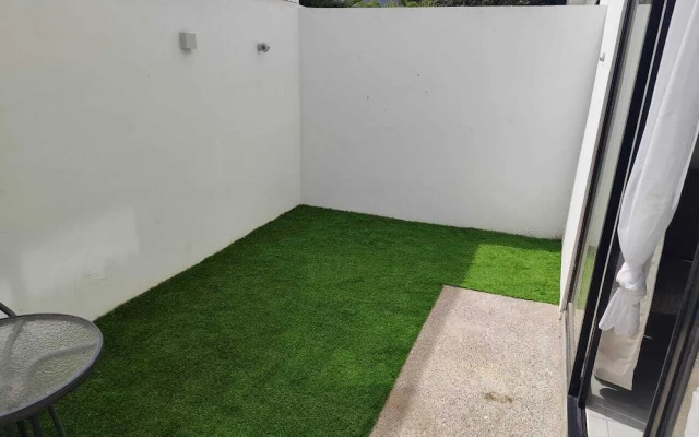 Soho Life Apartments