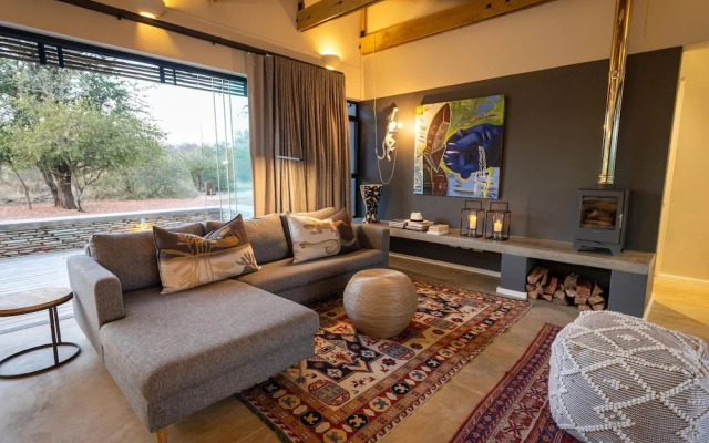 Villa in Hoedspruit With Hot Tub