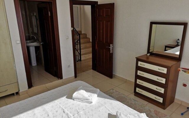 Villa Nar 2