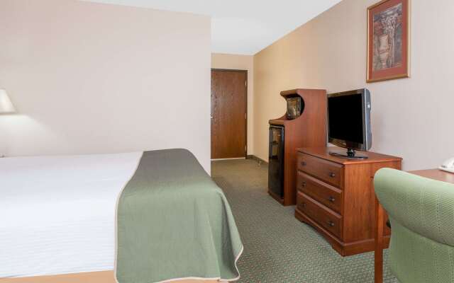 Days Inn & Suites by Wyndham Mt Pleasant