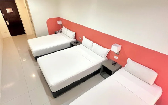 Travelbee Airport Inn