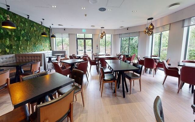 Village Hotel St David's, Nr Chester
