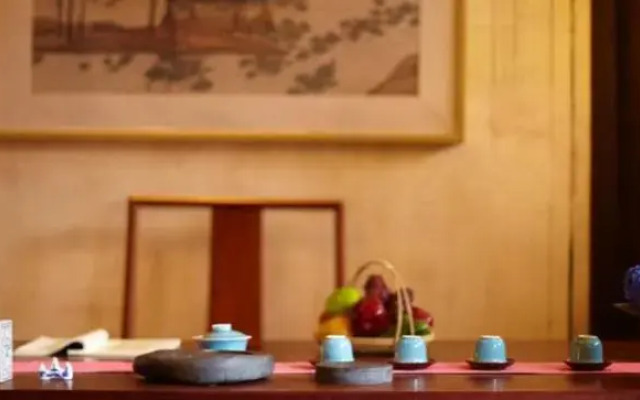 Kaiyuan Hotel · Seabirds