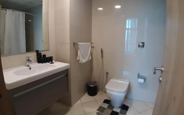 Golden Stay Vacation Homes continental tower marina