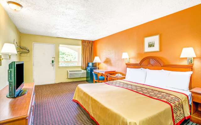 Days Inn by Wyndham Chesapeake