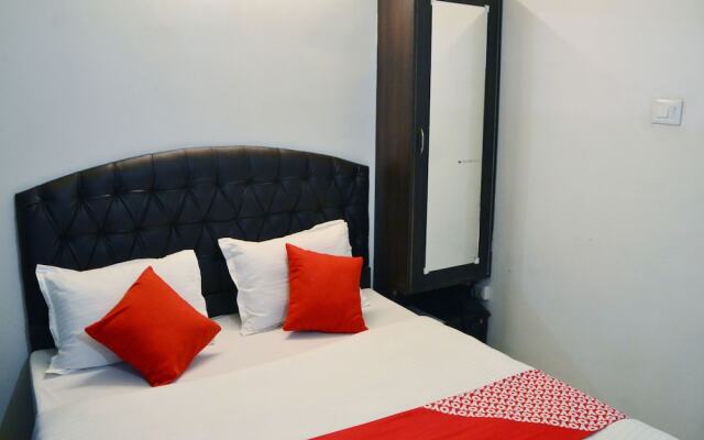 OYO 13086 Temple City Guest House