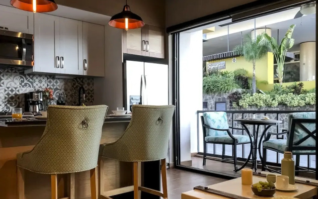 Pinnacle Resorts 179