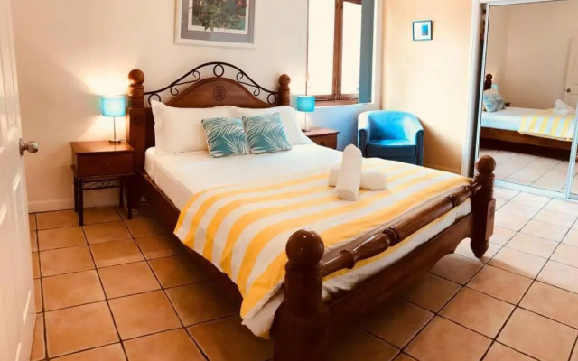 Tropical One Bedroom Apartment at The Mediterranean