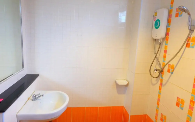 Kamlaithong Apartment