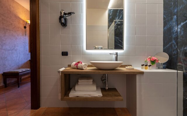 Casanova - Panoramic Rooms and Suites