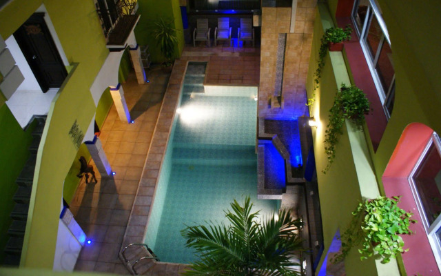 Hotel Suites Flamboyanes