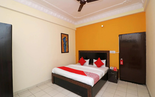 OYO 12123 Hotel Sweet Dreams