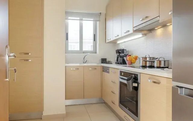 Urban Oasis with Acropolis Views by GHH