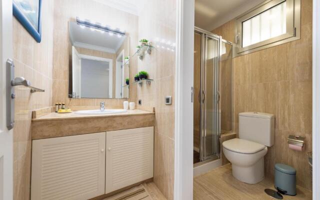 Deisy apartments 1G