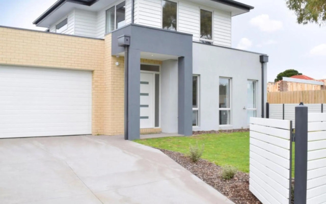 Rosebay Walk To The Foreshore