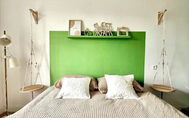 Spacious duplex in the center