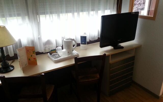 Hotel Kyriad Chantilly Sud - Luzarches