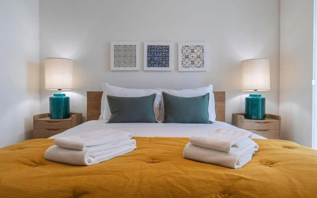 Stunning Apartment in Heart of Lisbon by LovelyStay