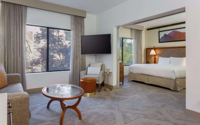 DoubleTree Suites by Hilton Hotel Sacramento - Rancho Cordova