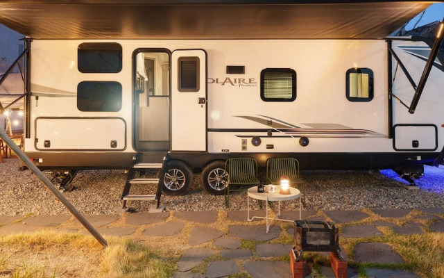 Sokcho Supuro Caravan