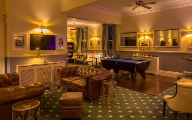 Riviera Lodge Hotel