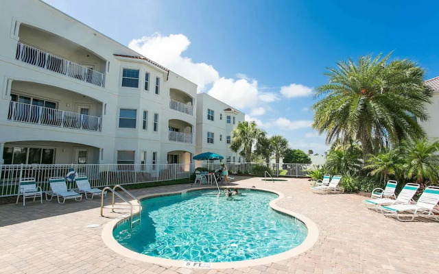 Beachfront Bliss: St. Augustine 2BD Luxury