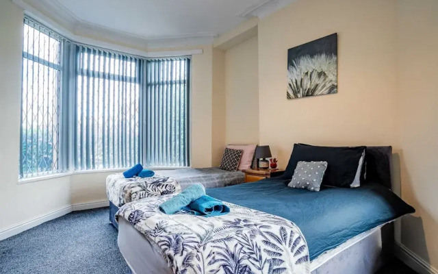 Host Stay Park Cliffe House