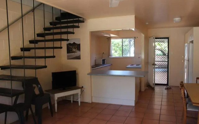 Pippies Beachhouse Units