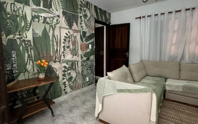 Sítio com piscina e lareira