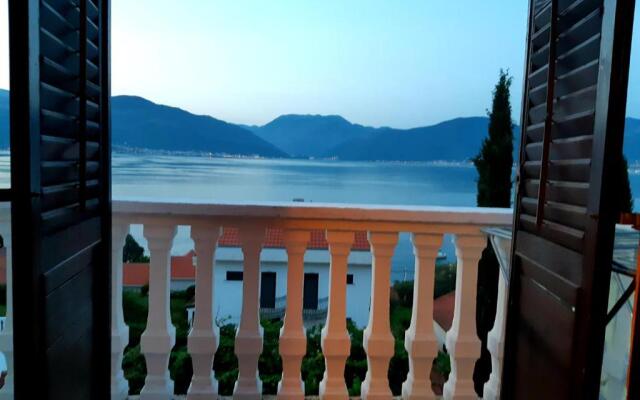 Apartments Ceca