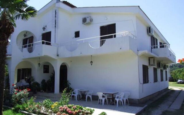 B&B Lovac Azurina