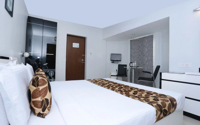 Capital O 10611 Hotel Malabar Illam