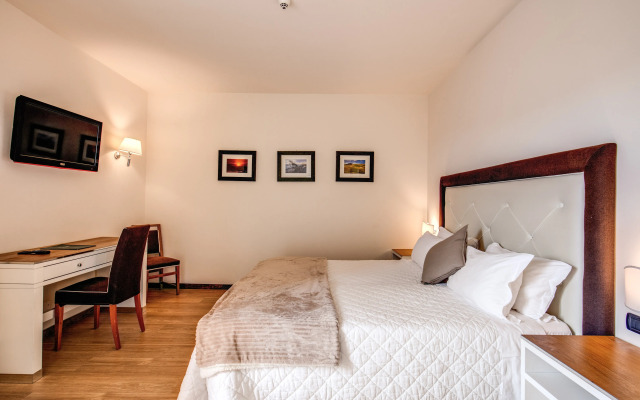 Demidoff Country Resort