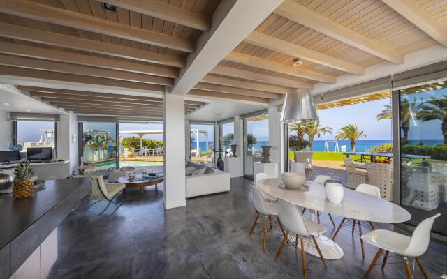 Beachfront Dream Villa
