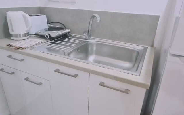 100 AN - Napa Living 16