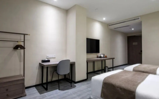 M Hotel Hangzhou Yunqi Branch