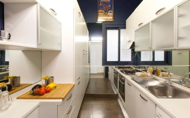 Habitat's Navona Pantheon Attic