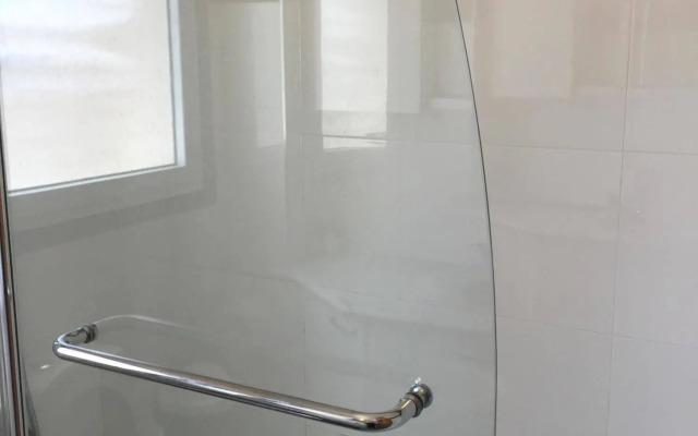 The Sea Apartments Tel Aviv by different locations
