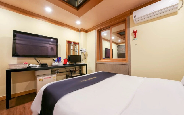 Gwangju Sangmu Honeymoon