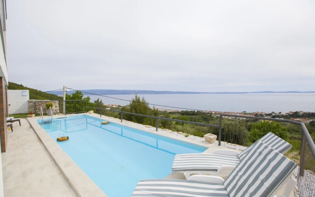 Royal Villa 2