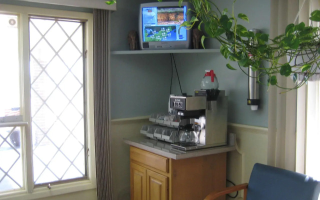Guest House Motel