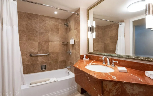 Monterey Plaza Hotel & Spa