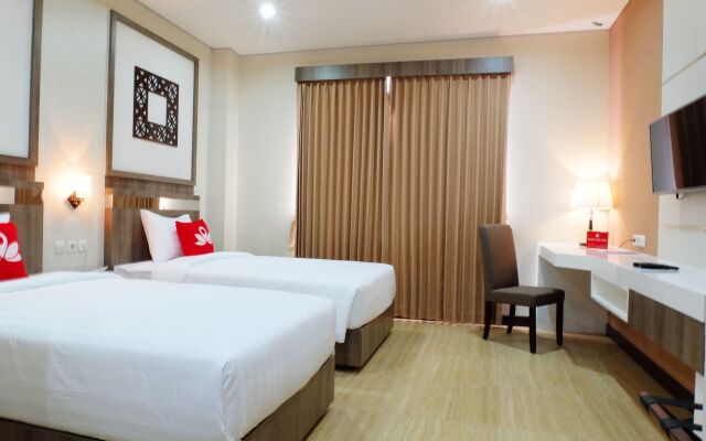 Zen Rooms Mandiri Mansion Galaxy Mall
