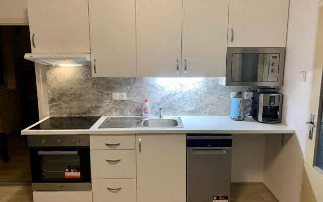 Slunný byt 2 a kk v Jizerkách